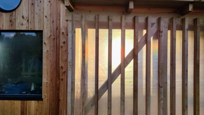 L04. Pergola – zadní stěna, út 27. 8.